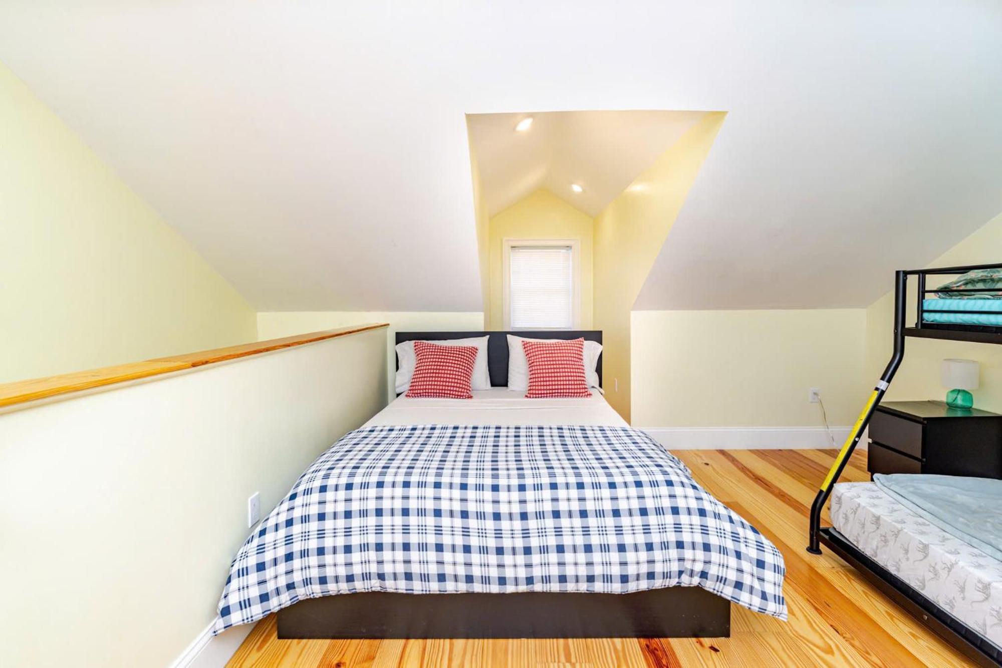Apartamento 37 - 3Br Quincy - Cozy Townhouse Near Blue Hills Exterior foto